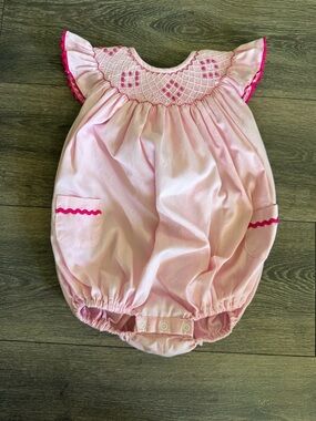 Sz 9m Pink Smockingbird Baby Bubble Romper with Hot Pink Trim